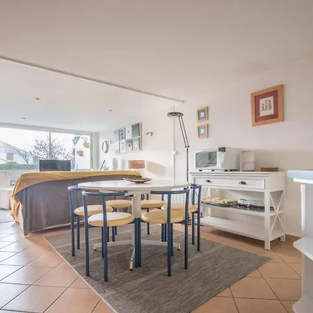 Maison Dans Residence Calme + Piscine A Pornic Extérieur photo