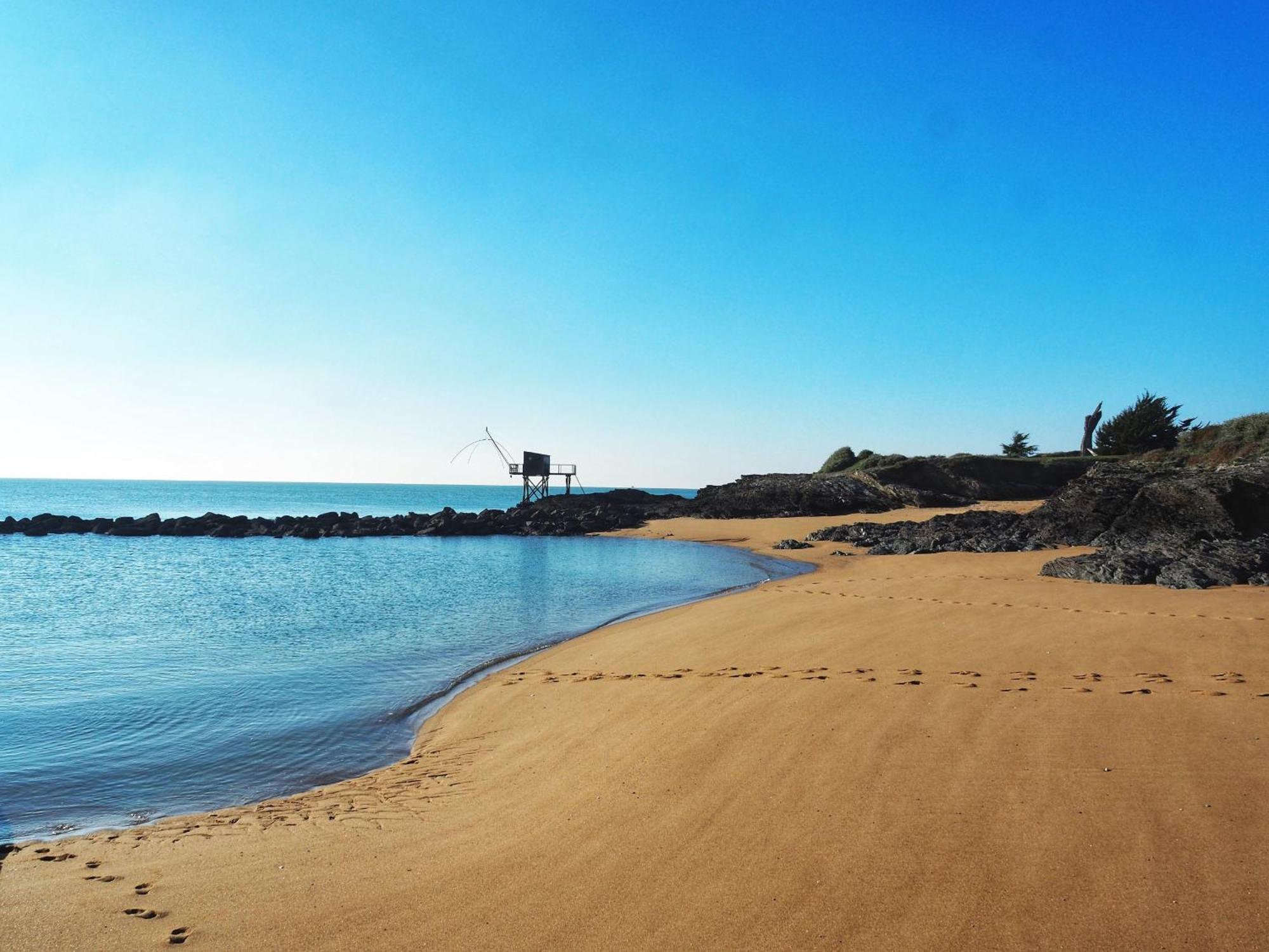 Maison Dans Calme + Piscine A Hébergement de vacances